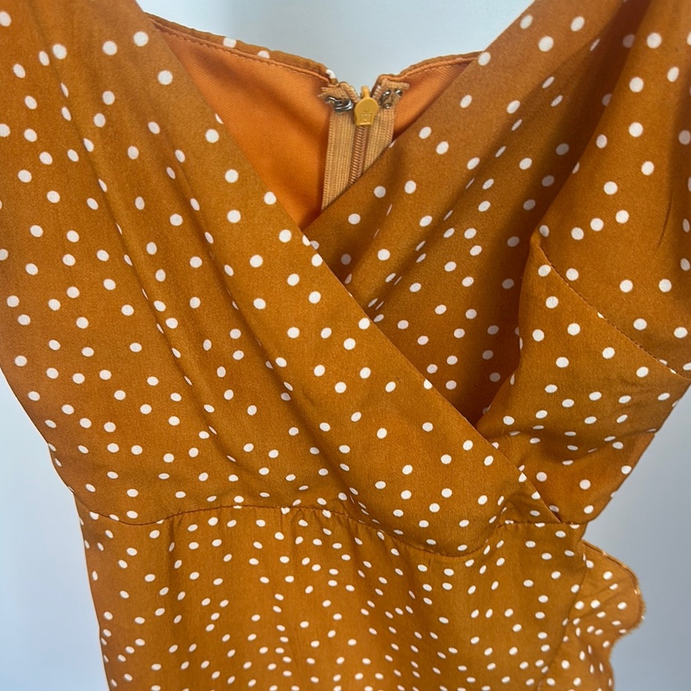 Missguided Dress - Picture 2 of 6